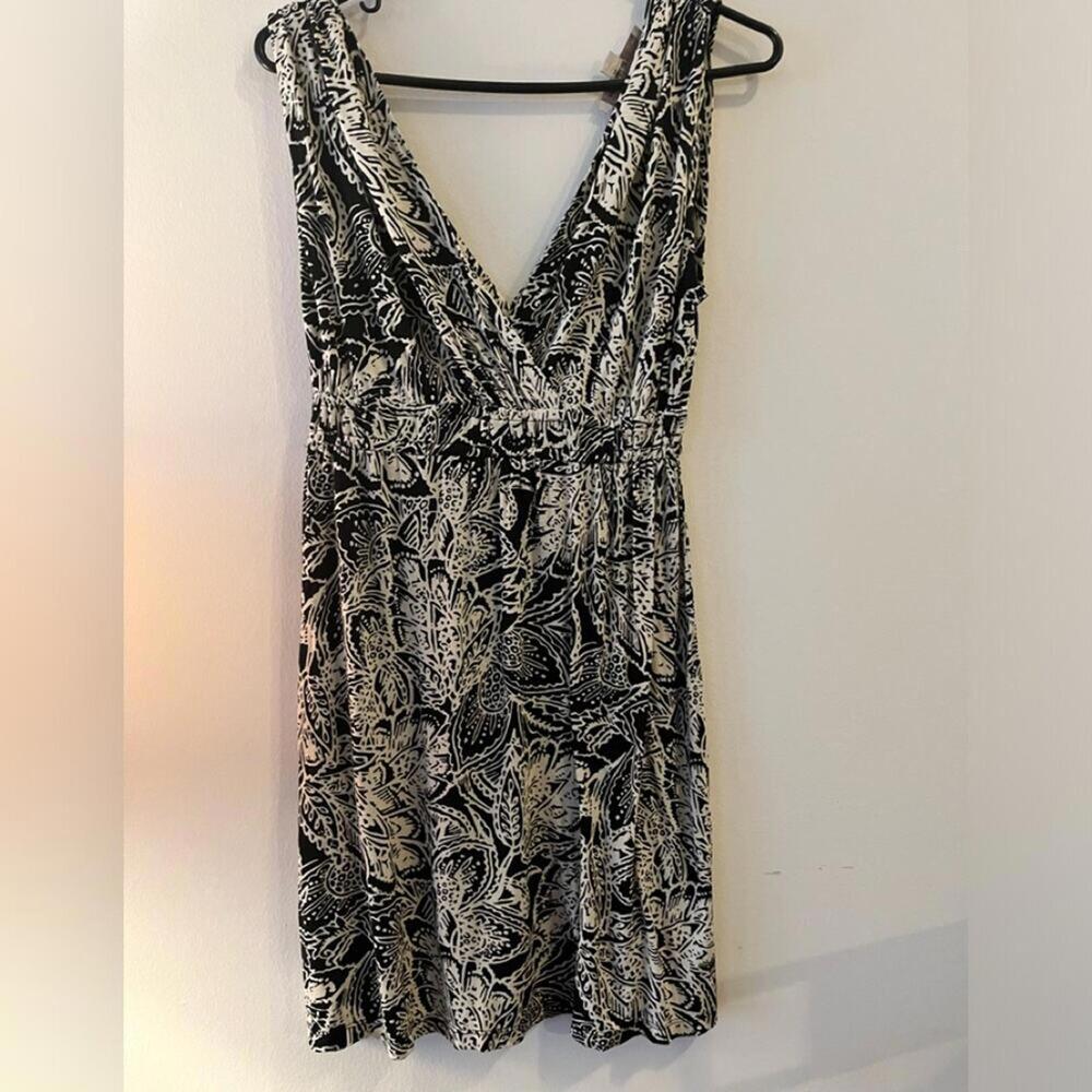 LOFT Dark Blue/Black and Cream Sleeveless V-Neck Midi Dress